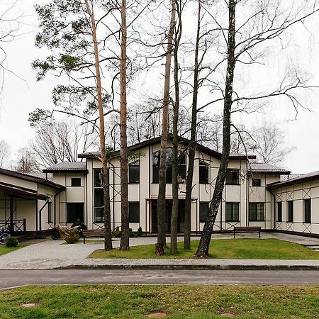 ホテルBaza Otdykha Chaika Zhodzina エクステリア 写真